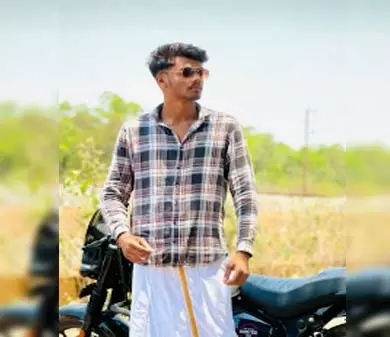 CG: प्रेम प्रसंग में तनाव, युवती के घर के बाहर जहर खाकर युवक की मौत CG: प्रेम प्रसंग में तनाव, युवती के घर के बाहर जहर खाकर युवक की मौत