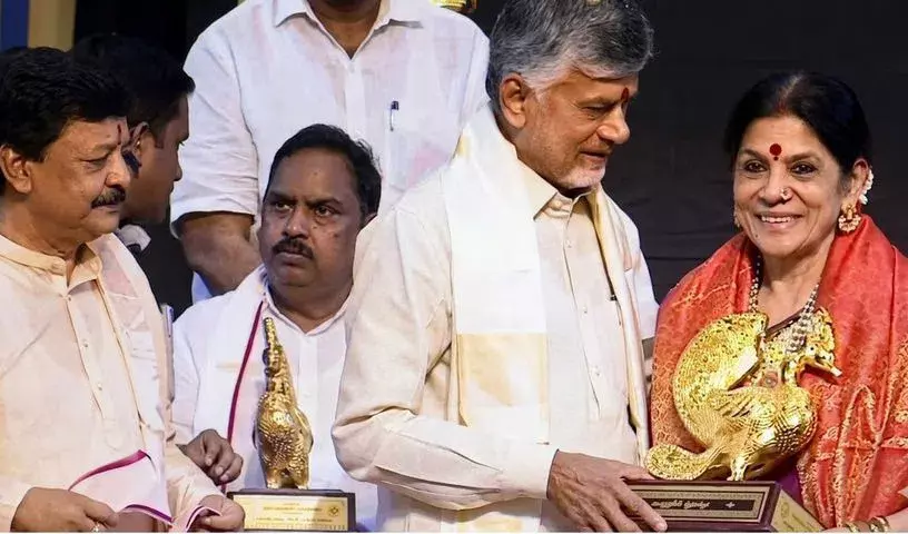 Kuchipudi प्रतिपादक रमा देवी को एपी सरकार ने सम्मानित किया