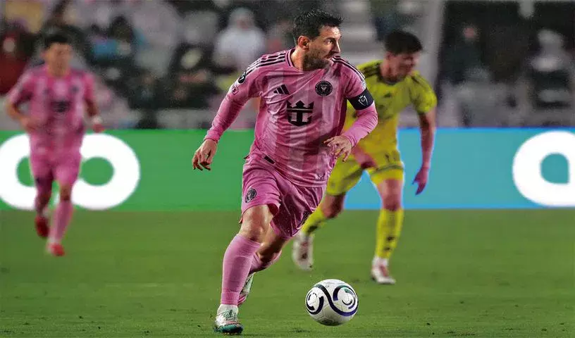 Lionel Messi ने इंटर मियामी मैच में अपने करियर का 900वां गोल किया Lionel Messi ने इंटर मियामी मैच में अपने करियर का 900वां गोल किया