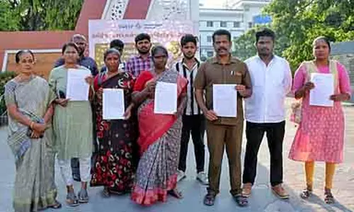 Government स्कूल में जाति-आधारित हमला: छात्रा ने जाति-आधारित हमले की शिकायत की