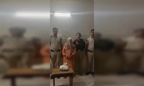 मेट्रो स्टेशन पर बैग चोरी करने वाली महिला गिरफ्तार, पैसे और दस्तावेज बरामद