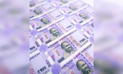 मध्य पूर्व में तनाव का असर! डॉलर के मुकाबले रुपया पहली बार 93 के पार