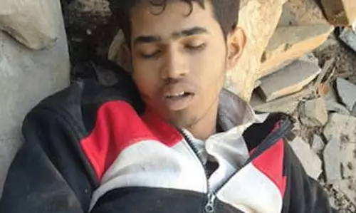 रायपुर के पारागांव में युवक की लाश मिली रायपुर के पारागांव में युवक की लाश मिली