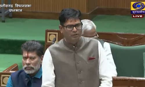 छातिम पेड़ के रोपण पर कोई रोक नहीं : ओपी चौधरी छातिम पेड़ के रोपण पर कोई रोक नहीं : ओपी चौधरी