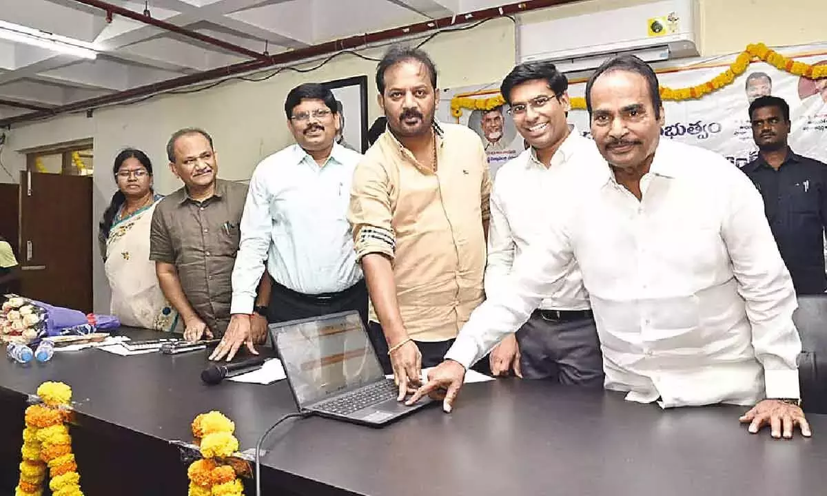 Andhra: दूसरे चरण में 337 लाभार्थियों को प्लॉट मिले