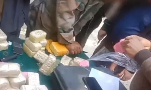 भारत-म्यांमार सीमा पर 23.72 करोड़ की मेथामफेटामाइन गोलियां जब्त, एक वाहन बरामद भारत-म्यांमार सीमा पर 23.72 करोड़ की मेथामफेटामाइन गोलियां जब्त, एक वाहन बरामद