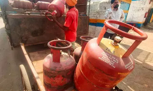 LPG आपूर्ति को सुव्यवस्थित करने और कालाबाज़ारी पर रोक लगाने के लिए पैनल गठित