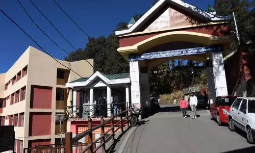 HPU और नौणी कृषि विश्वविद्यालय के कुलपति ने राज्यपाल को शैक्षणिक शोध से अवगत कराया HPU और नौणी कृषि विश्वविद्यालय के कुलपति ने राज्यपाल को शैक्षणिक शोध से अवगत कराया