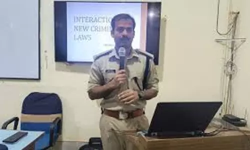 Odisha : 11वीं कक्षा की छात्रा मृत मिली,परिवार ने बलात्कार और हत्या का आरोप लगाया Odisha : 11वीं कक्षा की छात्रा मृत मिली,परिवार ने बलात्कार और हत्या का आरोप लगाया