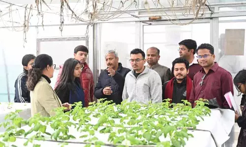 IAS प्रोबेशनर्स को आलू बीज उत्पादन और रोग निदान के बारे में जानकारी दी गई