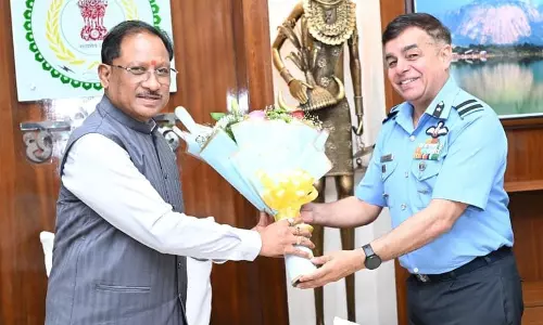 नेशनल डिफेंस कॉलेज के प्रशिक्षु सैन्य अधिकारियों ने की CM साय से मुलाकात