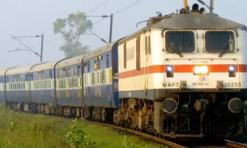 रेलवे अहमदाबाद-कोलकाता एक्सप्रेस और सूरत-भागलपुर एक्सप्रेस में अतिरिक्त AC कोच जोड़ेगा रेलवे अहमदाबाद-कोलकाता एक्सप्रेस और सूरत-भागलपुर एक्सप्रेस में अतिरिक्त AC कोच जोड़ेगा