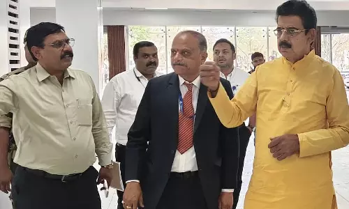 Indore : देवी अहिल्याबाई होलकर हवाई अड्डे पर 24 मार्च को नए एयरपोर्ट टर्मिनल का उद्घाटन होगा Indore : देवी अहिल्याबाई होलकर हवाई अड्डे पर 24 मार्च को नए एयरपोर्ट टर्मिनल का उद्घाटन होगा