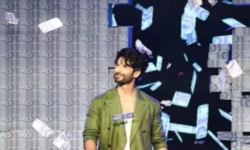 Farzi सीज़न 2: शाहिद कपूर का ‘पसंदीदा शो’ रिन्यू हुआ Farzi सीज़न 2: शाहिद कपूर का ‘पसंदीदा शो’ रिन्यू हुआ
