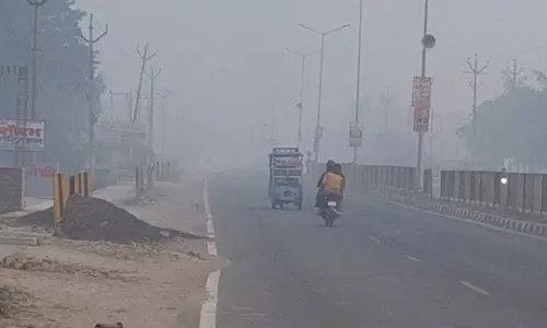 Farrukhabad: रिमझिम बारिश से बढ़ी ठंडक, मौसम हुआ सुहाना Farrukhabad: रिमझिम बारिश से बढ़ी ठंडक, मौसम हुआ सुहाना