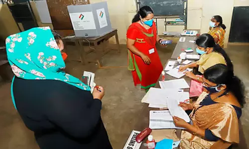 Kerala ; पोलिंग ऑफिसर की भर्ती, ट्रेनिंग, अधिकारियों की नींद उड़ी हुई Kerala ; पोलिंग ऑफिसर की भर्ती, ट्रेनिंग, अधिकारियों की नींद उड़ी हुई