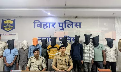 साइबर फ्रॉड: 10 गिरफ्तार, ऐसे लोगों को लुभाते, VIDEO