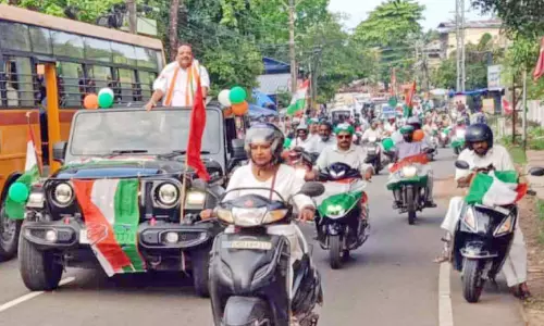 Kerala : रोड शो अभियान शुरू Kerala : रोड शो अभियान शुरू