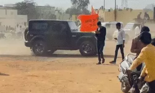 थार में भगवा झंडा लगाया और स्टंटबाजी, सिविल लाइन पुलिस ने हुड़दंगियों की तलाश शुरू की