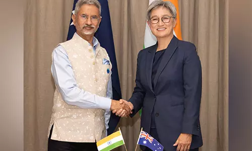 Jaishankar और पेनी वोंग ने पश्चिम एशिया संघर्ष पर आकलन साझा किया Jaishankar और पेनी वोंग ने पश्चिम एशिया संघर्ष पर आकलन साझा किया