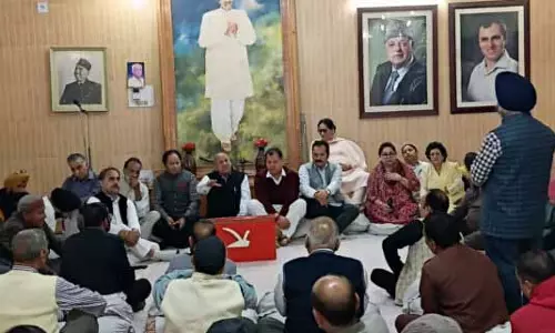 जन-विरोधी नीतियों के कारण जम्मू में BJP की पकड़ कमज़ोर पड़ रही है: NC जन-विरोधी नीतियों के कारण जम्मू में BJP की पकड़ कमज़ोर पड़ रही है: NC