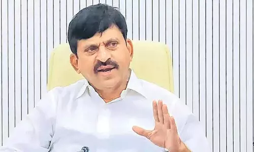 Harsha Reddy ने वट्टिनागुलापल्ली में ₹300 करोड़ की ज़मीन पर कब्ज़ा करने की कोशिश की Harsha Reddy ने वट्टिनागुलापल्ली में ₹300 करोड़ की ज़मीन पर कब्ज़ा करने की कोशिश की