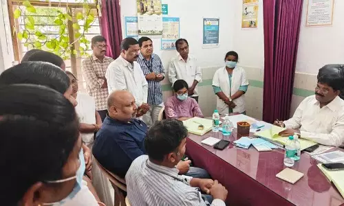 जो लोग अपने कर्तव्यों की उपेक्षा करेंगे, उनके खिलाफ कार्रवाई की जाएगी: DMHO मनोहर जो लोग अपने कर्तव्यों की उपेक्षा करेंगे, उनके खिलाफ कार्रवाई की जाएगी: DMHO मनोहर