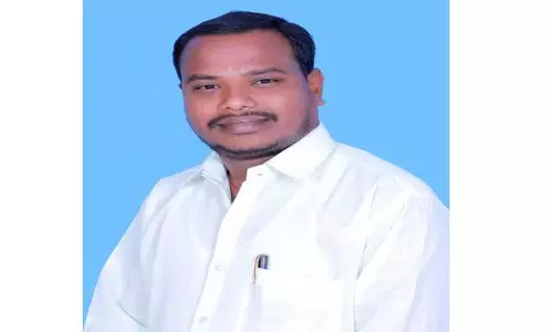 महेश को इलेक्ट्रिकल कारीगर कर्मचारी JAC के भुवनगिरी प्रभाग का अध्यक्ष नियुक्त किया गया महेश को इलेक्ट्रिकल कारीगर कर्मचारी JAC के भुवनगिरी प्रभाग का अध्यक्ष नियुक्त किया गया