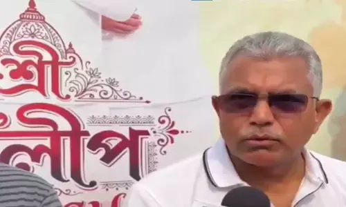 दिलीप घोष ने ममता बनर्जी पर निशाना साधा, EC पर जताया भरोसा दिलीप घोष ने ममता बनर्जी पर निशाना साधा, EC पर जताया भरोसा
