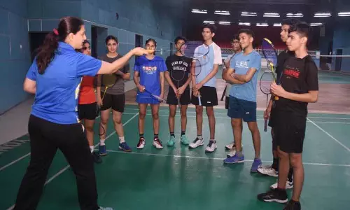 अंतरराष्ट्रीय स्टार ने नए कोर्ट पर कदम रखा, Ludhiana बैडमिंटन अकादमी में बच्चों को प्रशिक्षण दिया
