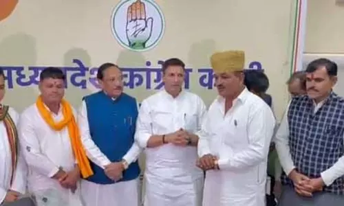 मध्य प्रदेश में कथावाचक मोहित नागर अपने समर्थकों के साथ कांग्रेस में हुए शामिल मध्य प्रदेश में कथावाचक मोहित नागर अपने समर्थकों के साथ कांग्रेस में हुए शामिल