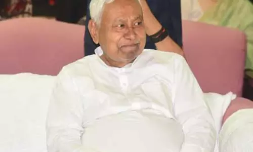 मुख्यमंत्री नीतीश कुमार और राज्यपाल सैयद अता हसनैन ने दी ईद-उल-फितर की बधाई