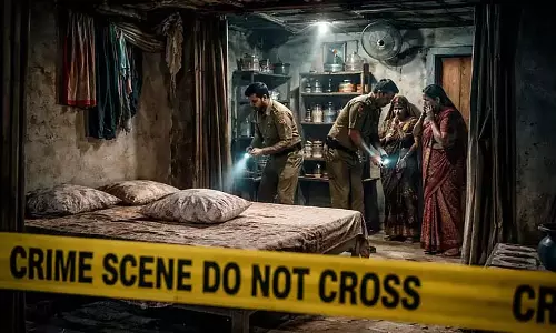 Uluberia में एक व्यक्ति घर में घुसकर पत्नी और बड़े बेटे पर चाकू से हमला करता