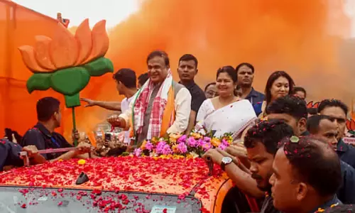 Assam Elections 2026: नामांकन प्रक्रिया तेज, 109 उम्मीदवारों ने भरे पर्चे Assam Elections 2026: नामांकन प्रक्रिया तेज, 109 उम्मीदवारों ने भरे पर्चे