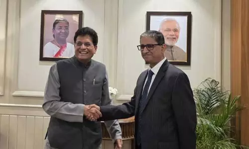 रियाज़ हमीदुल्लाह ने वाणिज्य मंत्री पीयूष गोयल से दिल्ली में की मुलाकात रियाज़ हमीदुल्लाह ने वाणिज्य मंत्री पीयूष गोयल से दिल्ली में की मुलाकात
