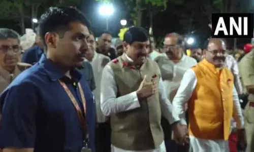 मुख्यमंत्री डॉ. मोहन यादव ने चेटीचंड समारोह में भाग लेकर जनसमूह को दी शुभकामनाएं मुख्यमंत्री डॉ. मोहन यादव ने चेटीचंड समारोह में भाग लेकर जनसमूह को दी शुभकामनाएं