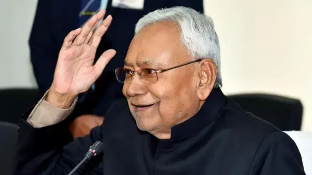 Patna: नीतीश कुमार के बयान से बढ़ी राजनीति में चर्चा Patna: नीतीश कुमार के बयान से बढ़ी राजनीति में चर्चा