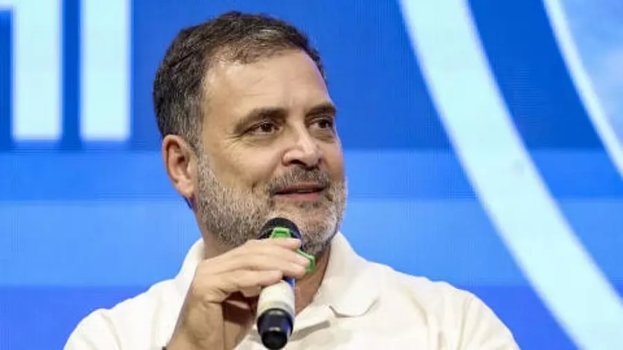 Andaman के आदिवासी प्रतिनिधिमंडल ने राहुल गांधी से मुलाक़ात की Andaman के आदिवासी प्रतिनिधिमंडल ने राहुल गांधी से मुलाक़ात की