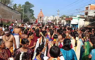 Tamil Nadu : तिरुवनैकवल जंबुकेश्वर मंदिर में पंगुनी रथ जुलूस Tamil Nadu : तिरुवनैकवल जंबुकेश्वर मंदिर में पंगुनी रथ जुलूस