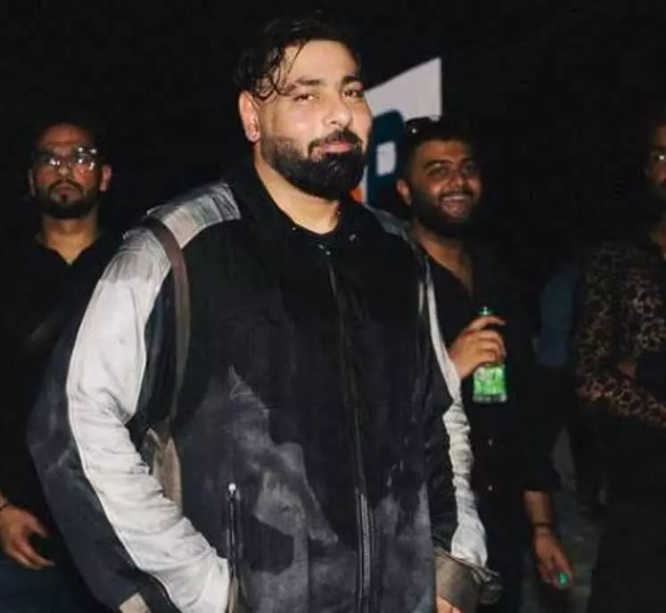 रैपर बादशाह Panchkula में ‘तितली’ म्यूज़िक वीडियो मामले की जाँच में शामिल हुए रैपर बादशाह Panchkula में ‘तितली’ म्यूज़िक वीडियो मामले की जाँच में शामिल हुए