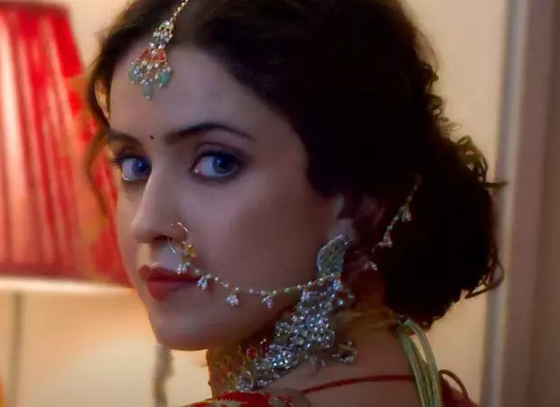 सान्या मल्होत्रा Sundar Poonam में एक रहस्यमयी दुल्हन के रूप में नज़र आ रही सान्या मल्होत्रा Sundar Poonam में एक रहस्यमयी दुल्हन के रूप में नज़र आ रही