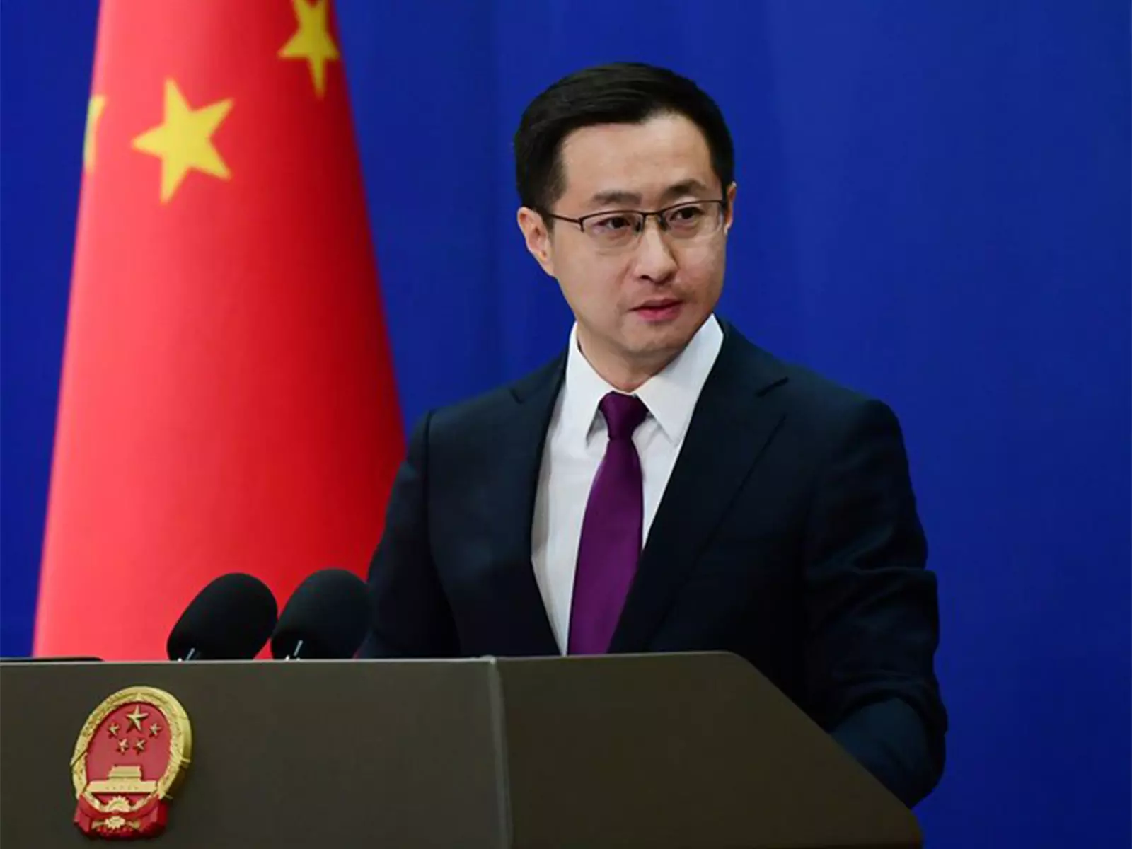 China ने पश्चिम एशिया संघर्ष पर विराम लगाने का किया आग्रह China ने पश्चिम एशिया संघर्ष पर विराम लगाने का किया आग्रह