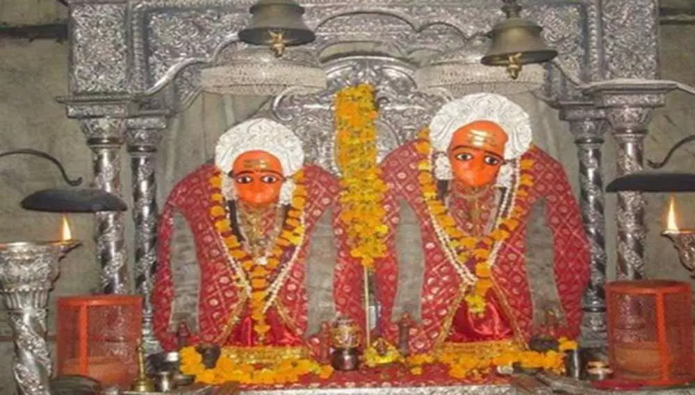 Karauli: कैलादेवी शक्तिपीठ में लक्खी मेले की भव्य छटा Karauli: कैलादेवी शक्तिपीठ में लक्खी मेले की भव्य छटा