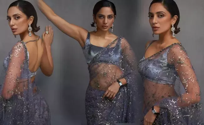 Raashii Khanna की ‘उस्ताद भगत सिंह’ में फीकी मौजूदगी, अब ‘फ़र्ज़ी 2’ से बड़ी वापसी की उम्मीद Raashii Khanna की ‘उस्ताद भगत सिंह’ में फीकी मौजूदगी, अब ‘फ़र्ज़ी 2’ से बड़ी वापसी की उम्मीद