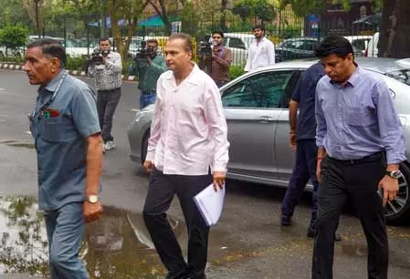 CBI ने 2,929 करोड़ रुपए के बैंक धोखाधड़ी मामले में अनिल अंबानी से दूसरे दिन की पूछताछ CBI ने 2,929 करोड़ रुपए के बैंक धोखाधड़ी मामले में अनिल अंबानी से दूसरे दिन की पूछताछ