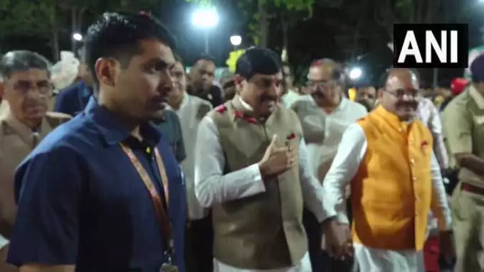मुख्यमंत्री डॉ. मोहन यादव ने चेटीचंड समारोह में भाग लेकर जनसमूह को दी शुभकामनाएं मुख्यमंत्री डॉ. मोहन यादव ने चेटीचंड समारोह में भाग लेकर जनसमूह को दी शुभकामनाएं