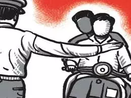 Jammu: ओवरस्पीडिंग और ओवरलोडिंग पर सख्त कार्रवाई, नाबालिग ड्राइविंग पर रोक Jammu: ओवरस्पीडिंग और ओवरलोडिंग पर सख्त कार्रवाई, नाबालिग ड्राइविंग पर रोक