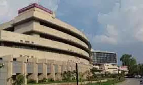 Faridabad मेडिकल कॉलेज में सिर्फ़ 1 मरीज़ भर्ती: रिपोर्ट Faridabad मेडिकल कॉलेज में सिर्फ़ 1 मरीज़ भर्ती: रिपोर्ट