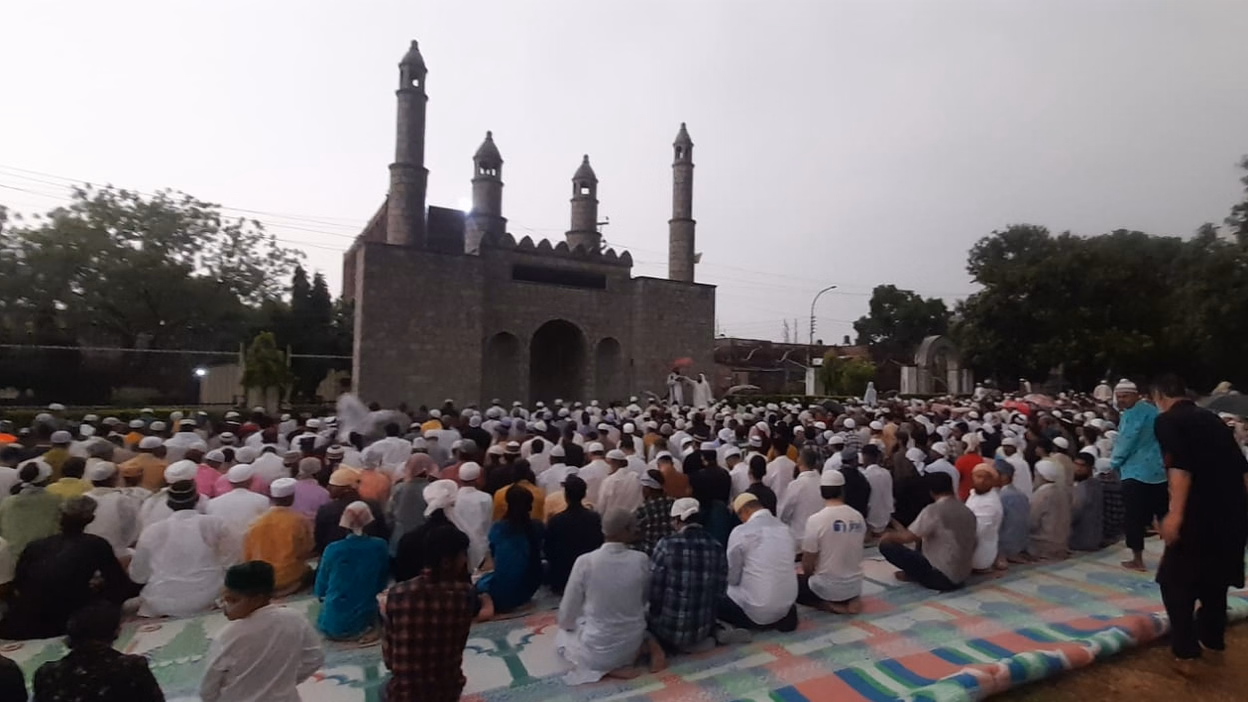 Jammu: जम्मू-कश्मीर नेतृत्व ने ईद-उल-फितर पर शुभकामनाएं दीं Jammu: जम्मू-कश्मीर नेतृत्व ने ईद-उल-फितर पर शुभकामनाएं दीं