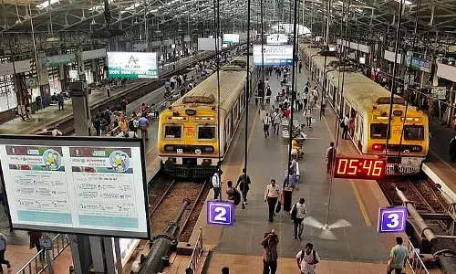 Mumbai : सेंट्रल रेलवे आज रविवार के टाइमटेबल के अनुसार चलेगी Mumbai : सेंट्रल रेलवे आज रविवार के टाइमटेबल के अनुसार चलेगी